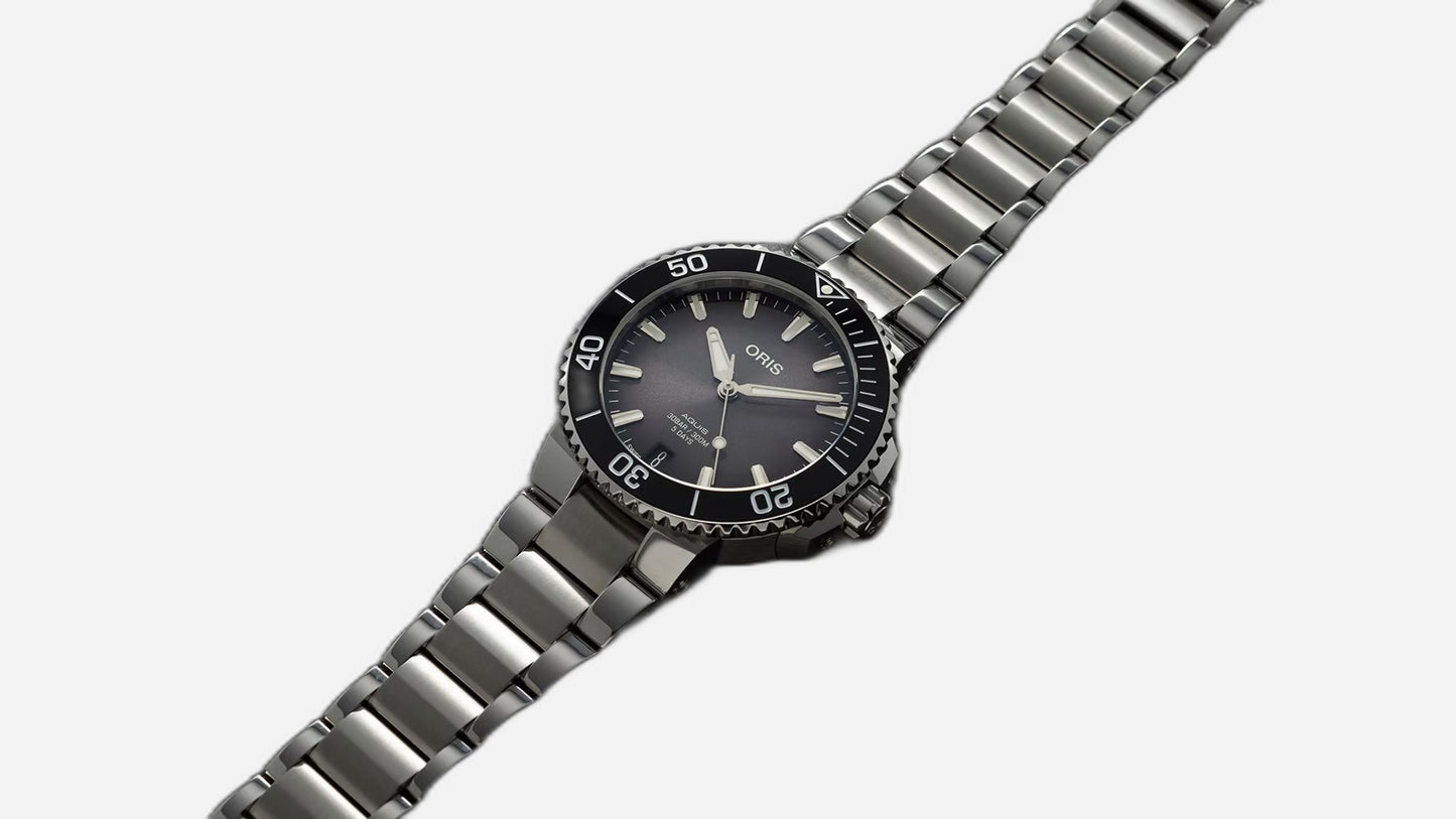 Oris Men's Aquis Date Calibre 400