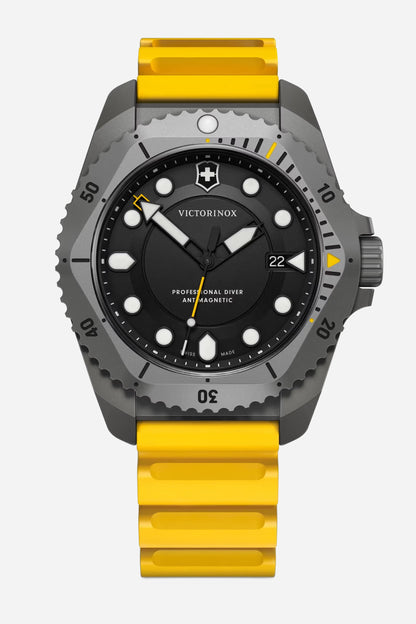 Victorinox Men's Dive Pro Quartz