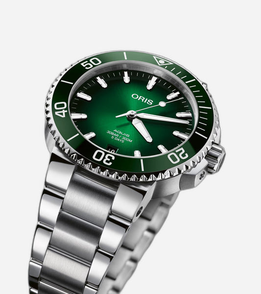 Oris Men's Aquis Date Calibre 400