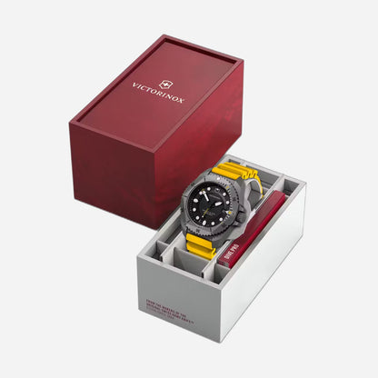 Victorinox Men's Dive Pro Quartz